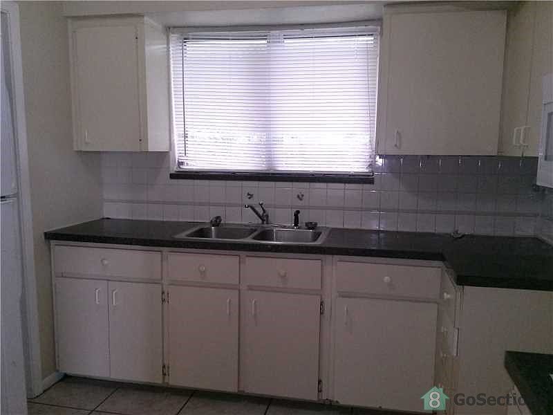 2nd image of 340 SW 31st Ave