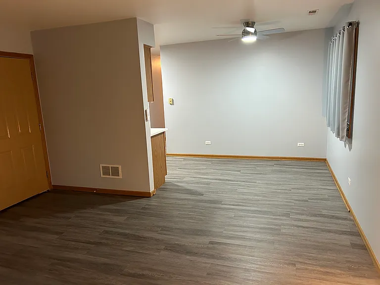 7318 Ogden Ave #2E — Photo 6