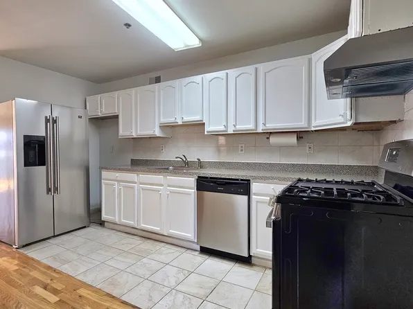 654 37th Street image 5 of 15