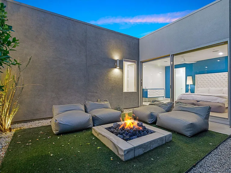 939 Bernardi Ln — Photo 5