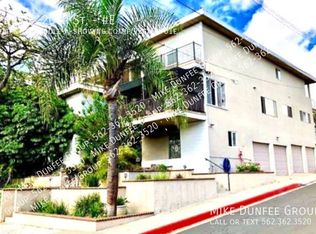 2699 E 20th St, Signal Hill, CA 90755