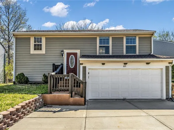621 E Bristol Ln, Olathe, KS 66061