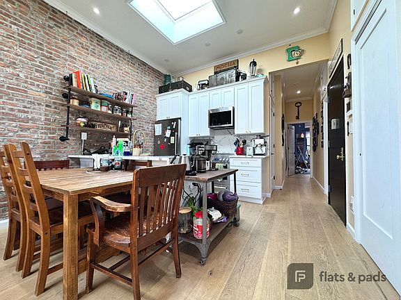 5th image of 568 Rogers Ave #3B