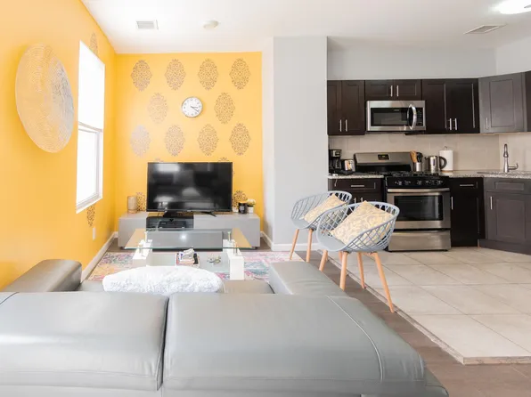 1111 7th Street image 11 of 14