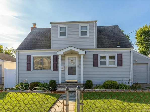 622 Wellelein Road, Uniondale, NY 11533