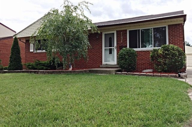 1st image of 41071 Hamilton Dr