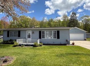 2684 Lakeshore Dr, Gladwin, MI