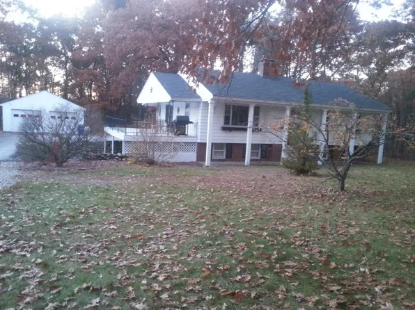 1340 Old Mammoth Rd, Manchester, NH 03104