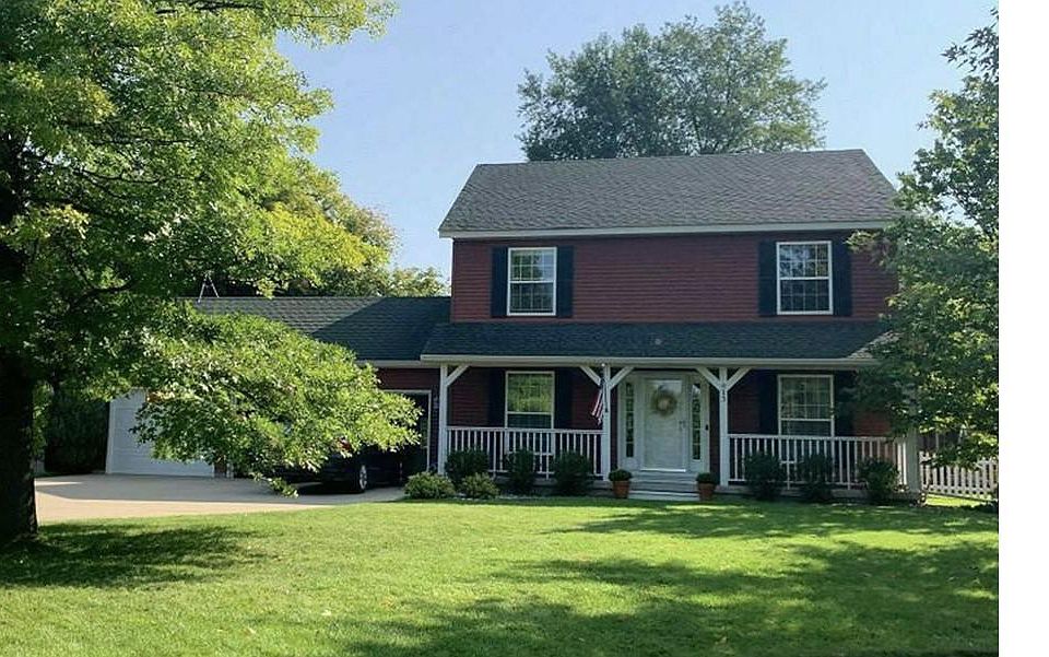 1st image of 913 Juniper Ave W