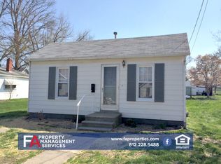 105 E Ulen St, Fort Branch, IN 47648