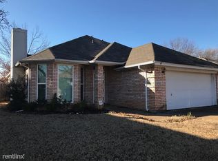 6832 Moss Ln, North Richland Hills, TX 76182