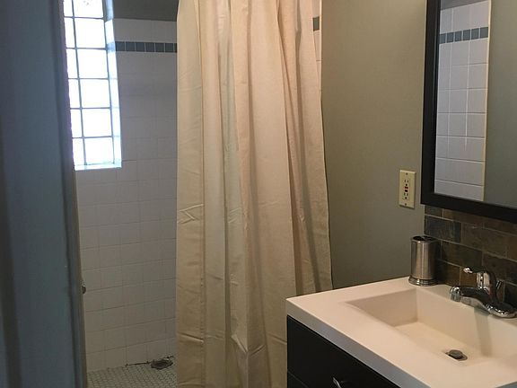 5th image of 611 S 6th Ave #1
