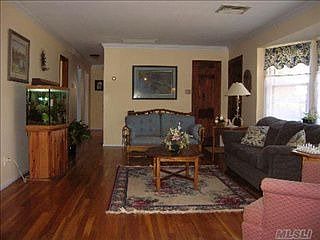 1st image of 40 Hennessey Dr