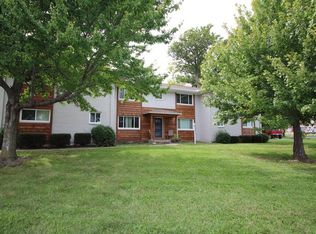6020 Metcalf Ln APT 4B, Mission, KS 66202