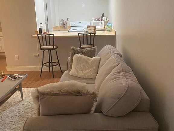2nd image of 29 N Pearl St APT 2