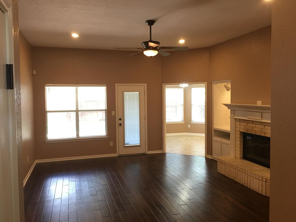 2nd image of 509 Armstrong Dr