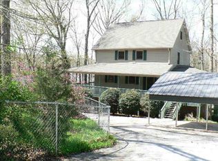 104 Lake Hills Dr, Townville, SC 29689