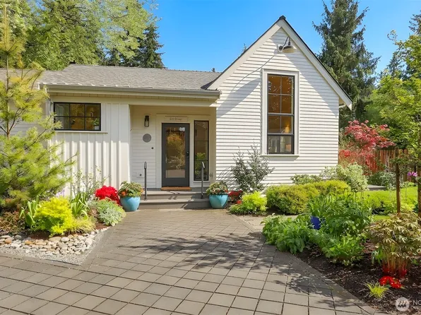 2327 NE 127th Street #B, Seattle, WA 98125