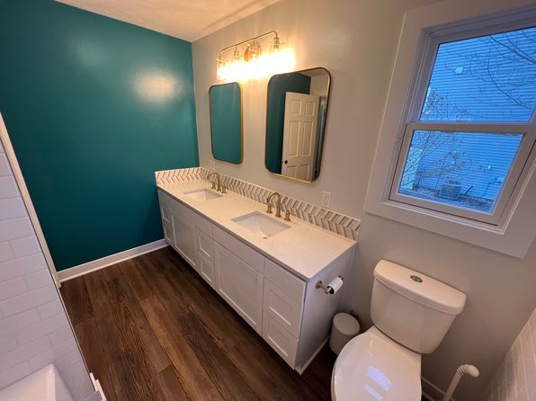 536 W Elm St