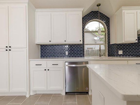 4th image of 7209 Coventry Ct
