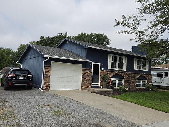 2nd image of 108 Applewood Dr