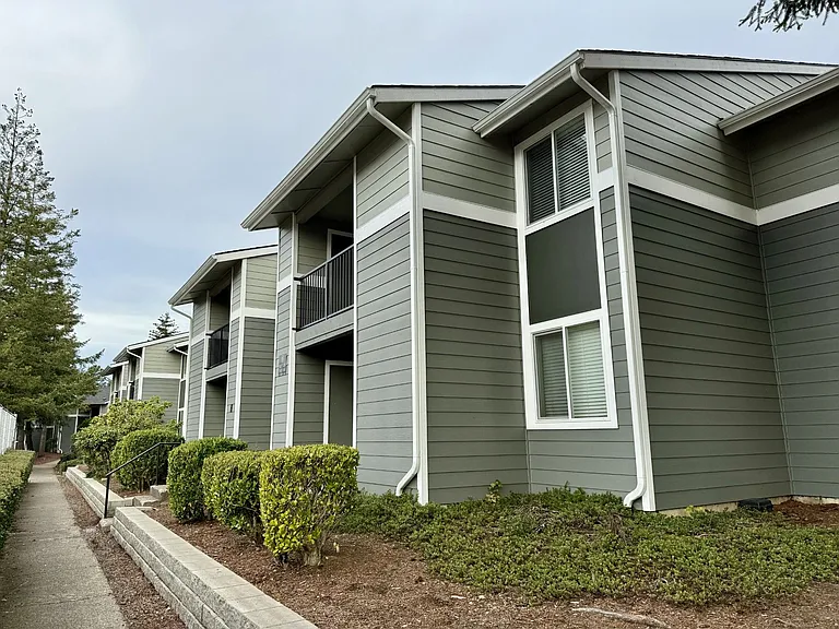 Benson Village — Photo 25