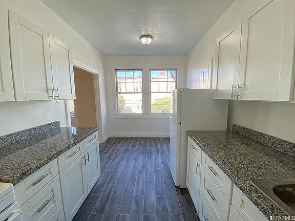 3rd image of 101 27th St #7