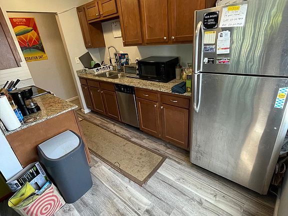 3rd image of 1220 Selby Ave APT 202