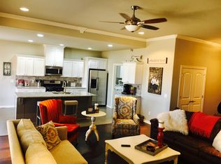 231 Cisterna Dr, Centerton, AR 72719