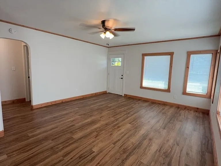 1202 NW Hawthorne Ave — Photo 5