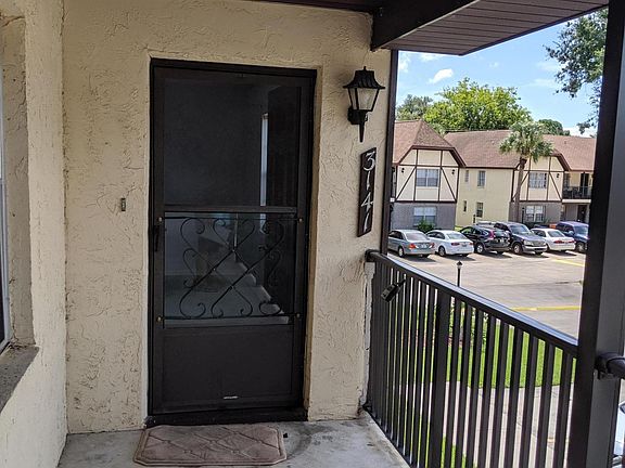 4th image of 3141 Sir Hamilton Cir #3141
