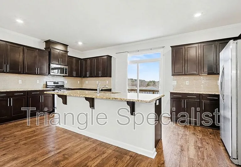 512 Austin View Blvd #307 — Photo 6