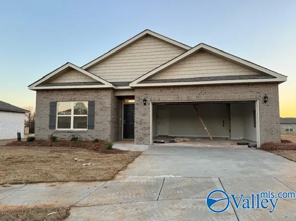 7005 NW Straightway Ct, Huntsville, AL 35806