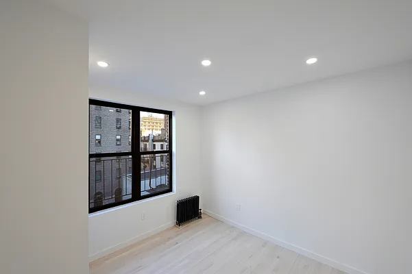 Rented by Aether Property Group | media 3