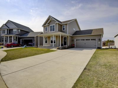 106 Crooked Tree Circle, Deforest, WI, 53532