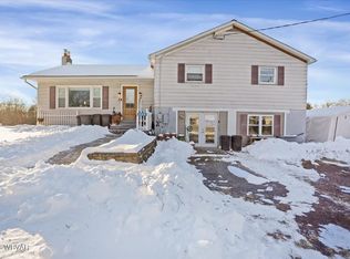 224 Linnwood Dr, Lock Haven, PA 17745