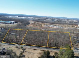 8112 Devlin Rd, Bristow, VA 20136