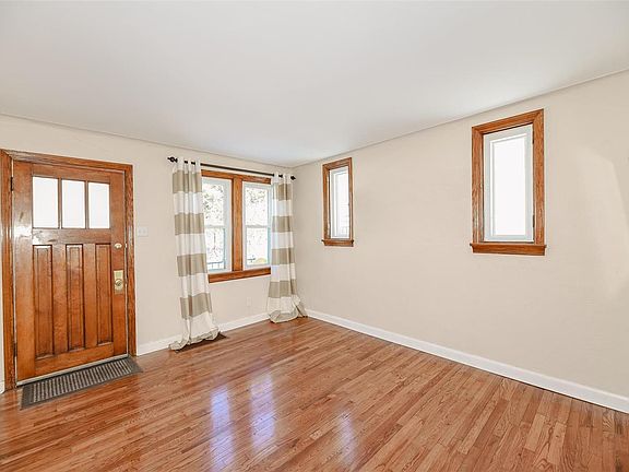 3rd image of 5632 Welmering Dr