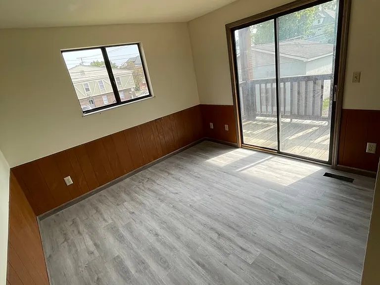 1522 Indianola Ave — Photo 6