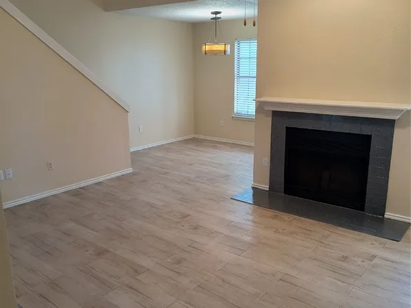 9920 Forest Ln APT 230, Dallas, TX 75243