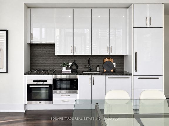 4th image of 39 Queens Quay E #302