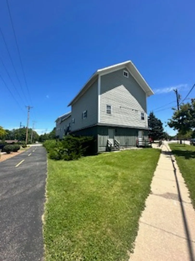 104 Lumber Street — Photo 2