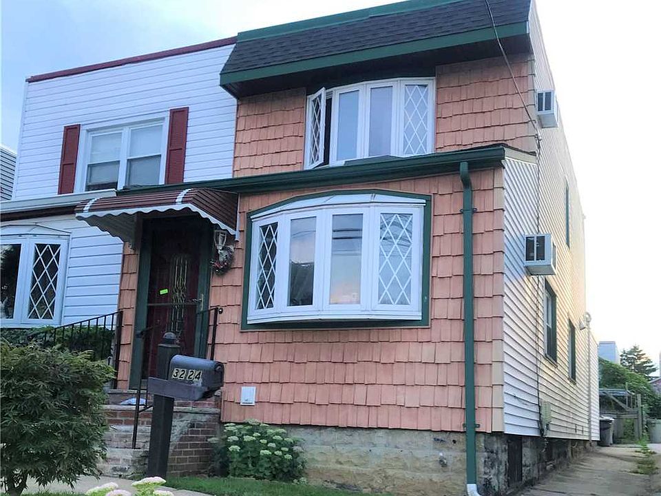 1st image of 3224 203rd St