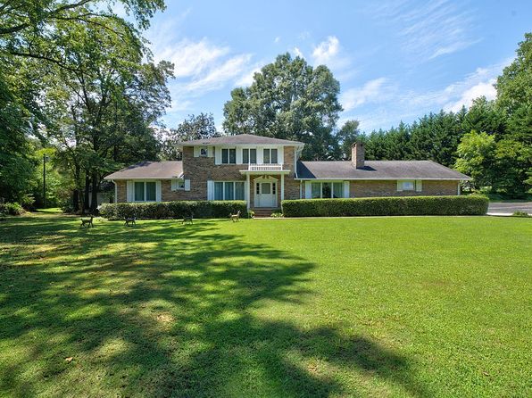 9113 Edgewater Rd