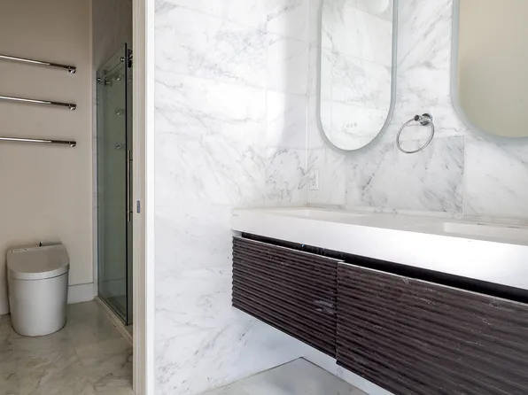 819 Dean Street image 13 of 33