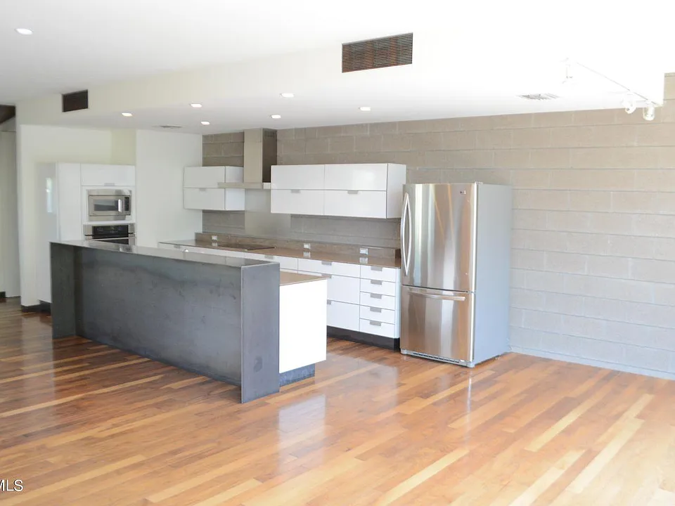 Kitchen II