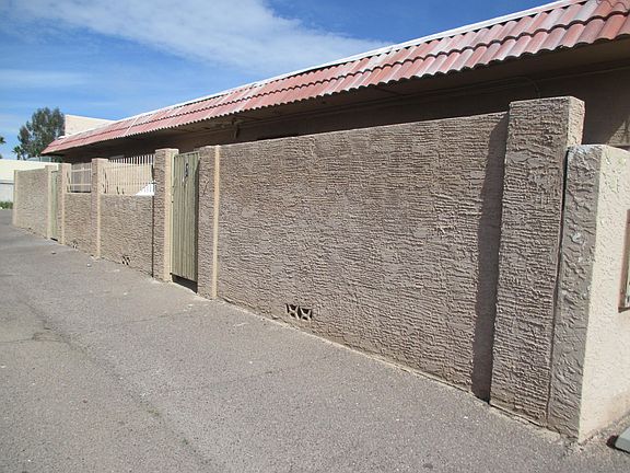 2nd image of 2718 E Tierra Buena Ln