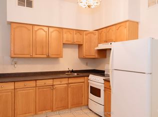 1864 Danforth Ave #203, Toronto, ON M4C 1J4