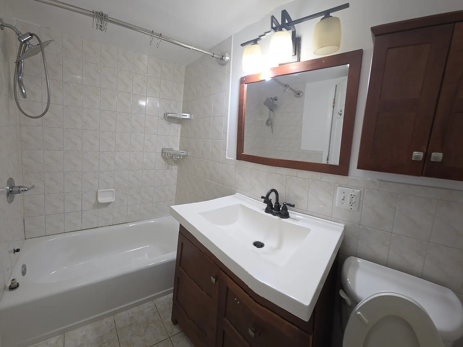 1 bed, 650 sqft, $1,800 — Photo 4