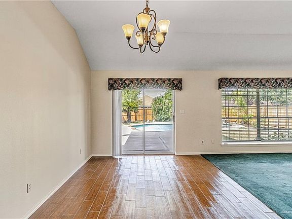 5th image of 2311 E 21st St